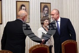 Румен Радев - ГЕРБ-СДС - консултации