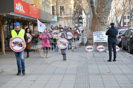 Пловдив - протест срещу изграждането на кариера в землището на село Горнослав