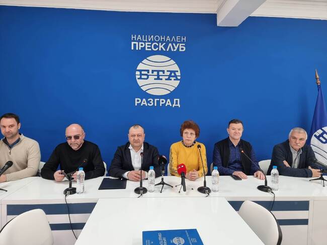 Пресконференция на общинските съветници от Коалиция „Продължаваме Промяната – Демократична България“ в Разград