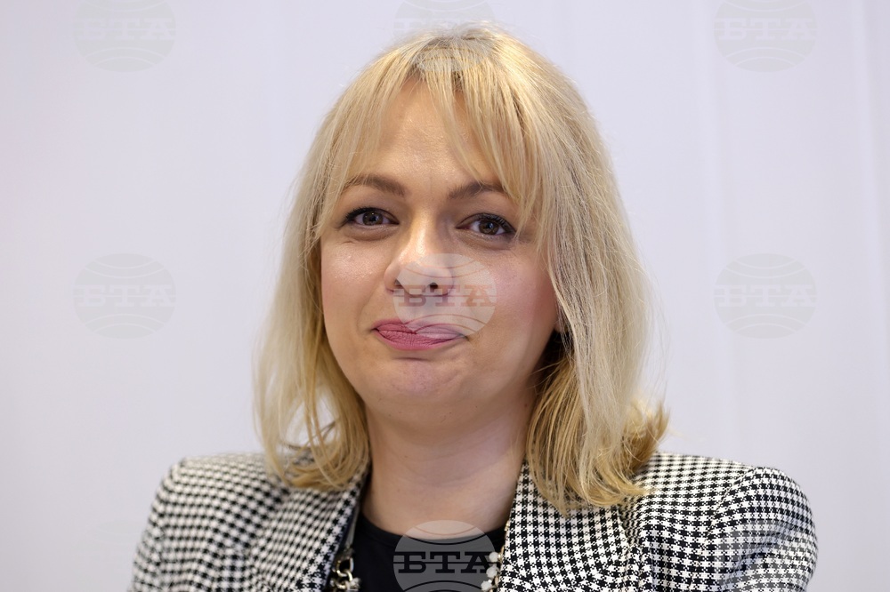 Румъния - Национален пресклуб на БТА-Букурещ - проект "Европа на Балканите: Общо бъдеще" - Симона Ватафу