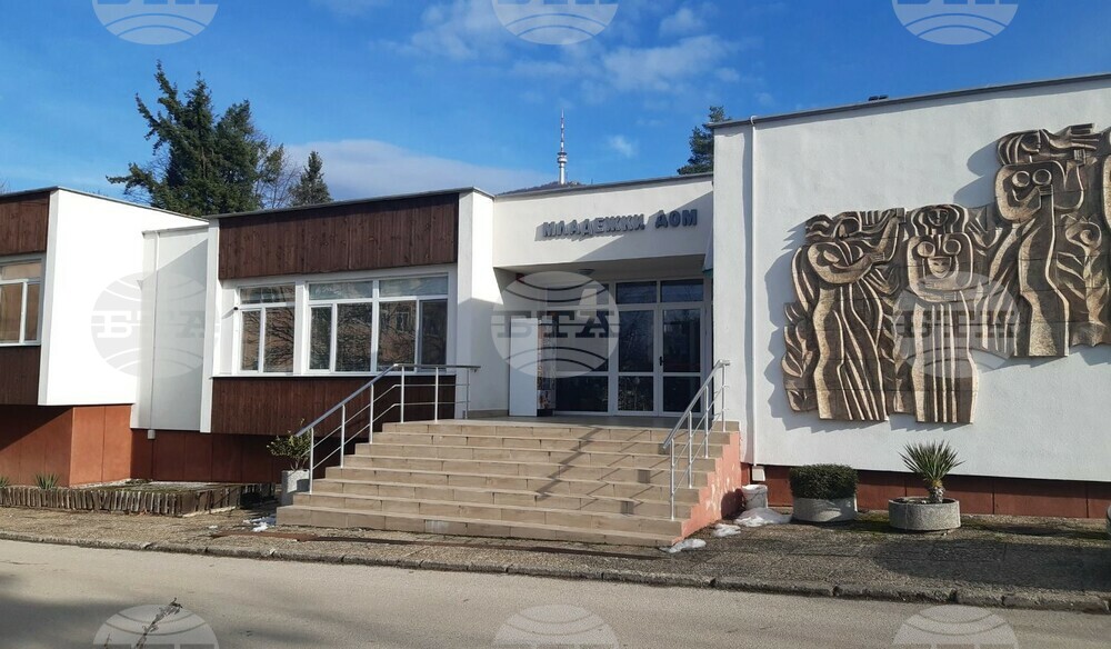 Детският комплекс в Белоградчик обяви конкурс за рисунка на тема „България – зимна приказка“