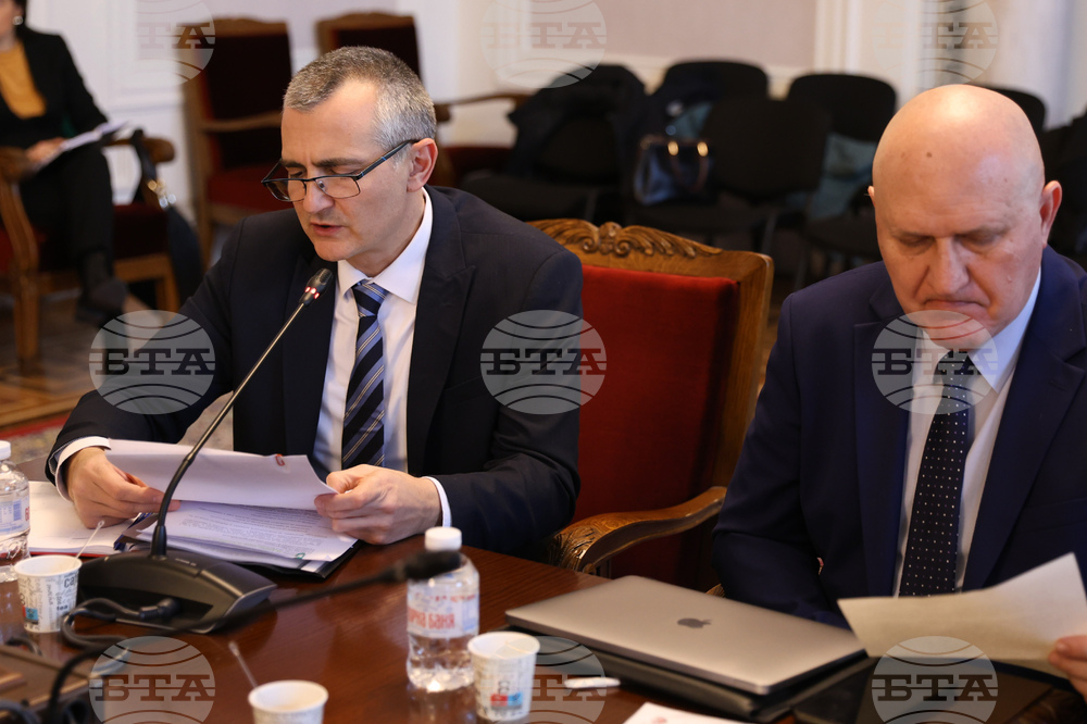 Парламент - Комисия по образованието и науката