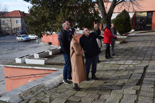 Заместник областният управител на област Видин инспектира сградата на кметството и НЧ „Зора – 1927“ в с. Винарово 