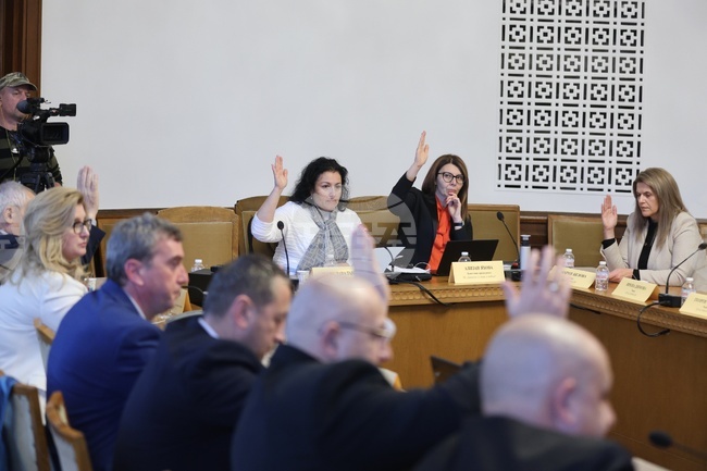 Народно събрание - Комисия по земеделието, храните и горите