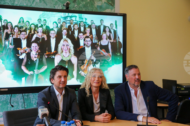 Щраус галавечер - "Нощ под звездите с Vienna Schonbrunn Orchestra" - пресконференция