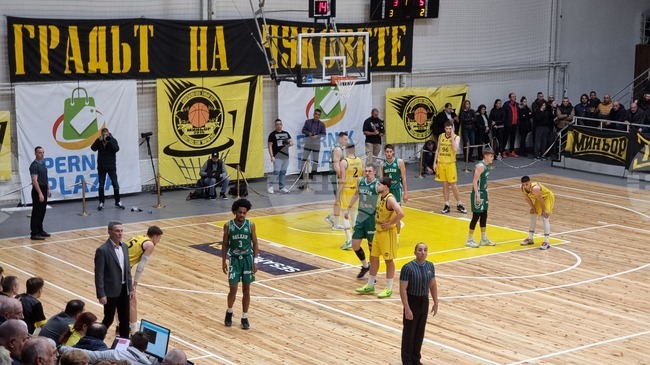 Балкан се върна на пътя на победите в Националната баскетболна лига с успех над Миньор в Перник