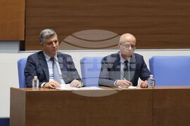 Парламент - заседание