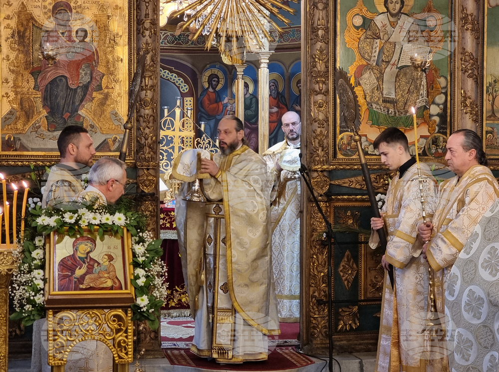 В наше време е нужно да имаме твърдостта и изповедничеството на вярата на св. Атанасий, каза отец Дончо Александров