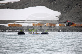 Team of Scientists Determine Where RSV 421 Will Drop Anchor to Collect Samples during 32nd Antarctic Expedition