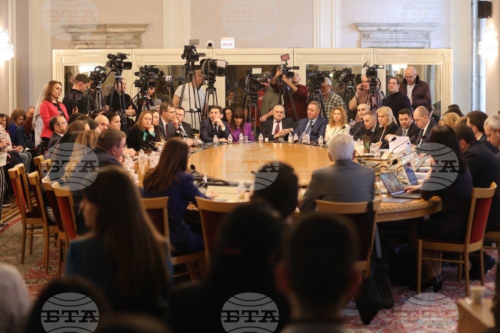 Parliamentary Committee Hears Three Candidates for Constitutional Court Judges