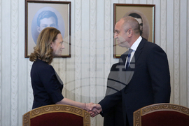 Румен Радев - партии - консултации - ИТН