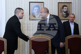 Румен Радев - партии - консултации - ИТН