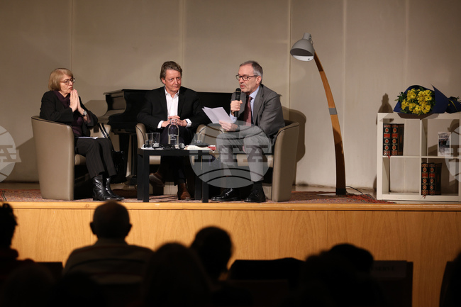  Френски културен институт - дискусия