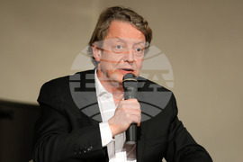 Френски културен институт - дискусия