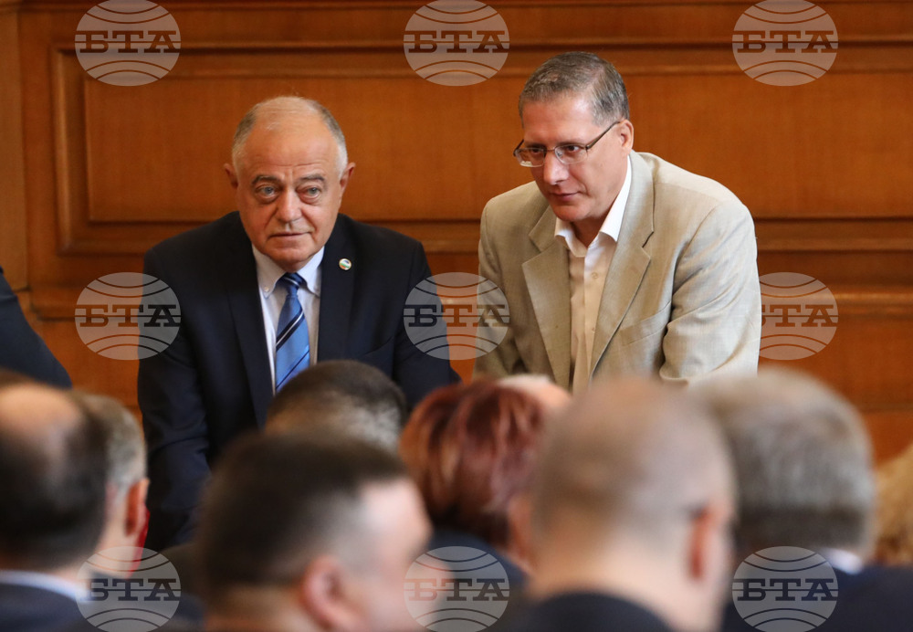 Парламент - заседание - ДОО - НЗОК - бюджети