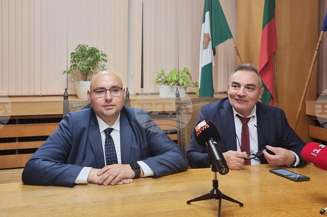 Разград - Кръстю Кръстев - културни институти - среща