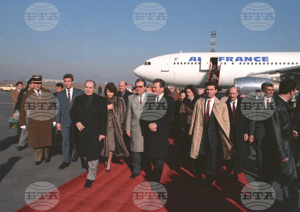 January 19, 1989: Historic Breakfast with French President Mitterrand Held in Sofia