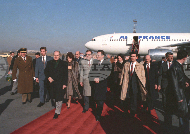 January 19, 1989: Historic Breakfast with French President Mitterrand Held in Sofia