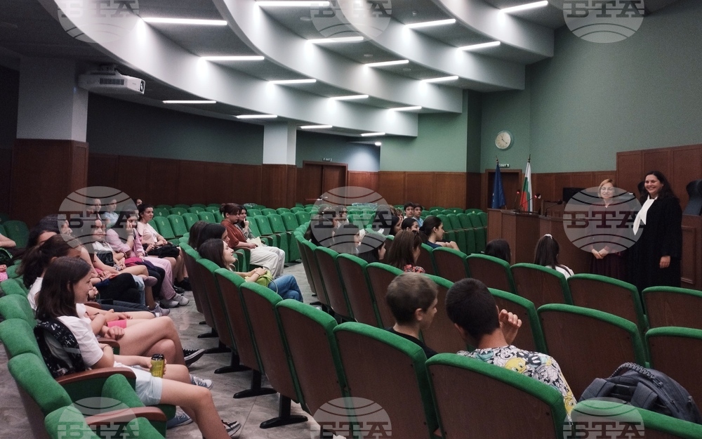Ученици от 20-о ОУ „Тодор Минков“ гостуваха на Софийска районна прокуратура и на Софийски районен съд
