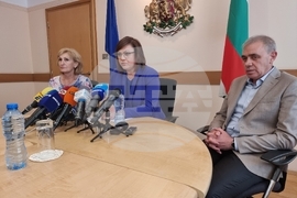 Корнелия Нинова - пресконференция 