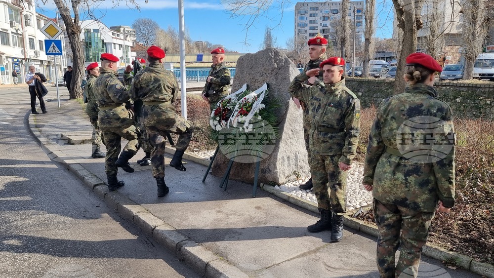 С камбанен звън Хасково отбеляза годишнината от Освобождението си