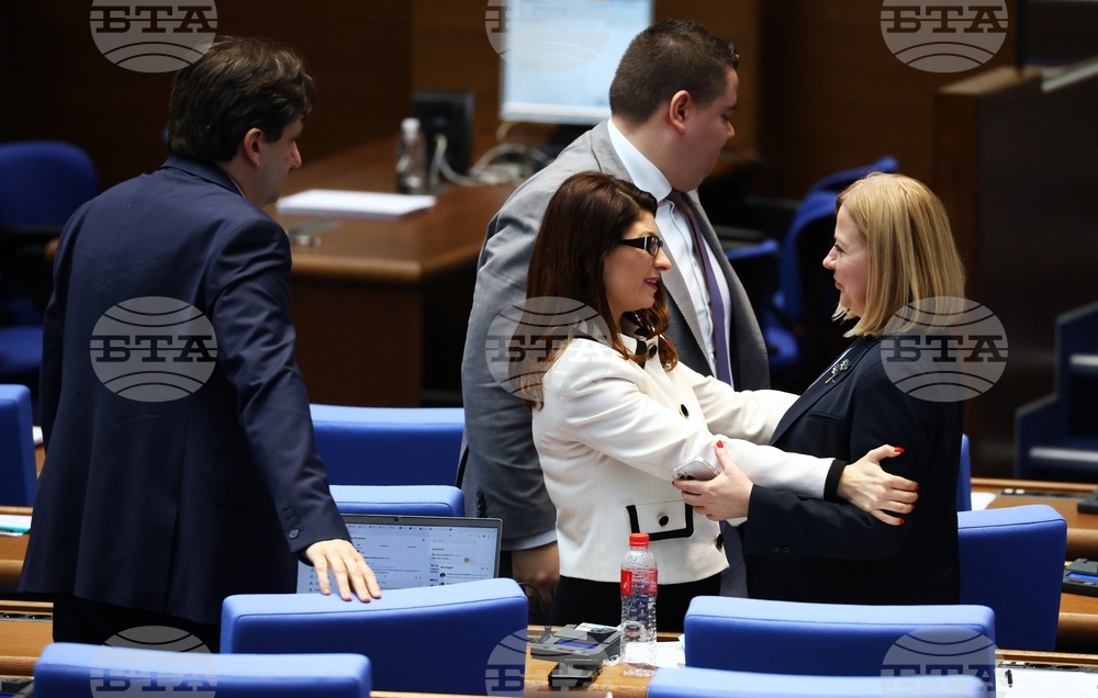 Parliament Takes Four Hours to Debate Election of Two Constitutional Court Judges
