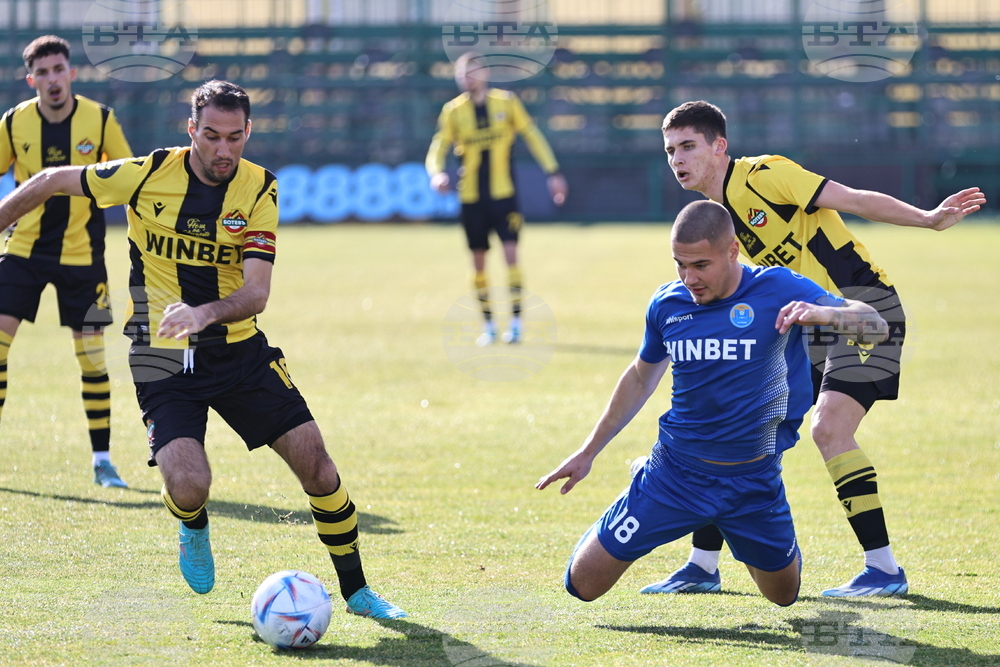 Пловдив - футбол - Ботев (Пловдив) - Марица (Пловдив) - контрола