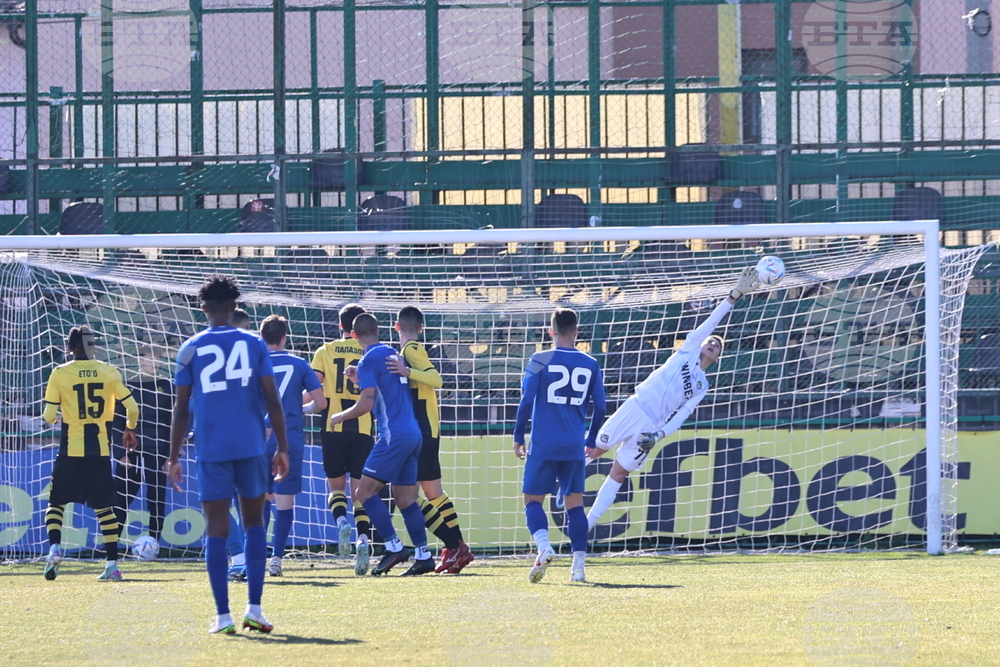 Пловдив - футбол - Ботев (Пловдив) - Марица (Пловдив) - контрола