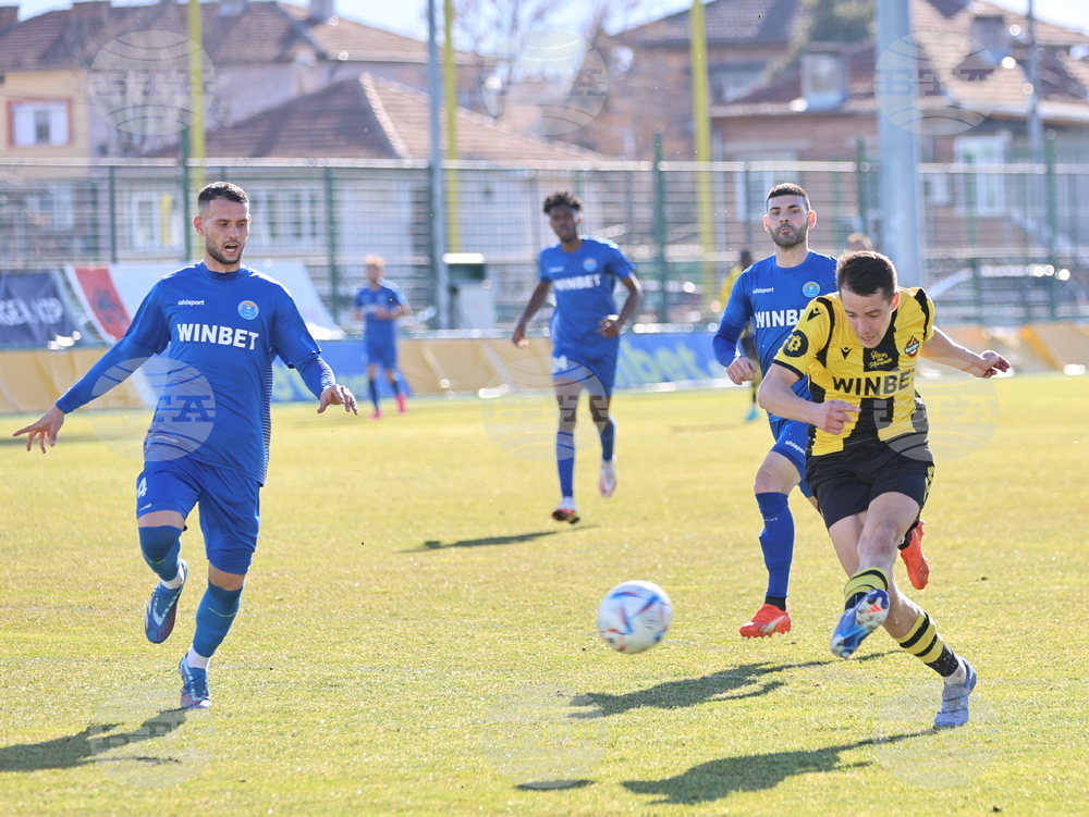 Пловдив - футбол - Ботев (Пловдив) - Марица (Пловдив) - контрола