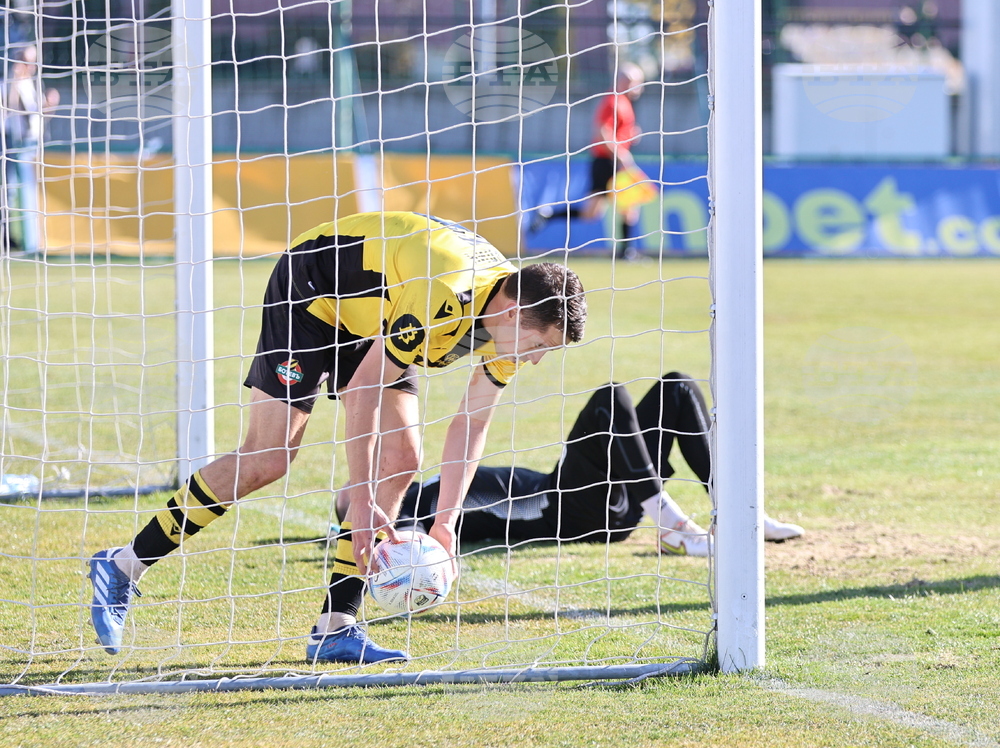 Пловдив - футбол - Ботев (Пловдив) - Марица (Пловдив) - контрола