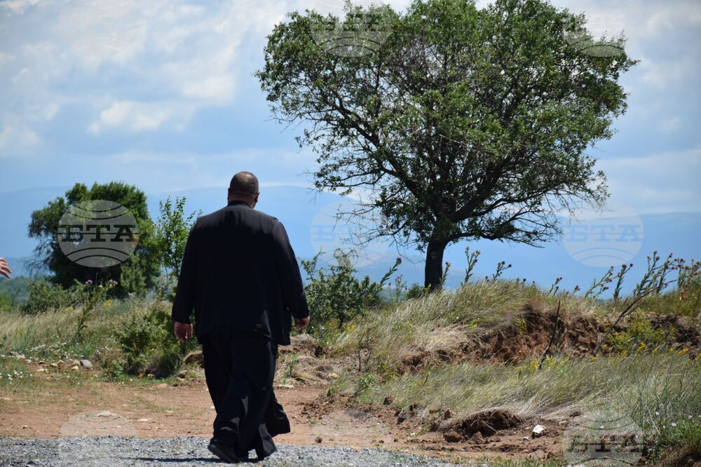 Село Бараково - параклис - монтиране