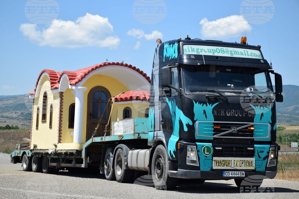 Село Бараково - параклис - монтиране