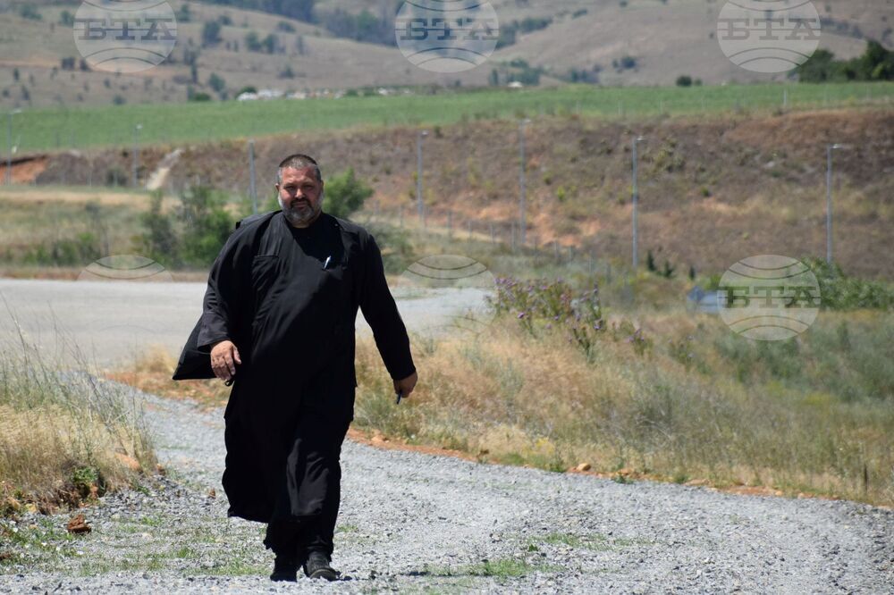 Село Бараково - параклис - монтиране