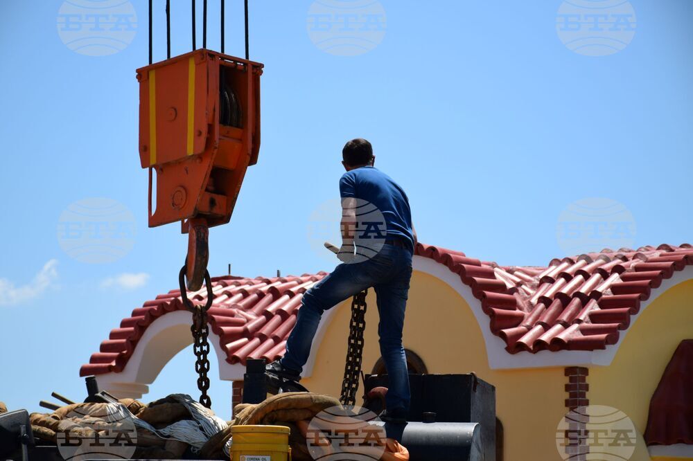 Село Бараково - параклис - монтиране