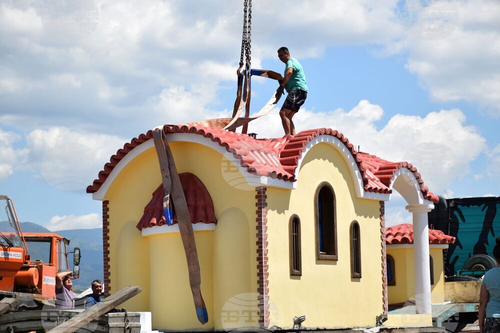 Село Бараково - параклис - монтиране