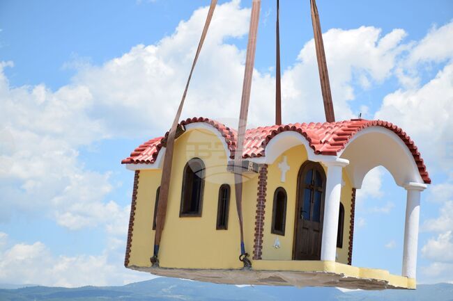 Село Бараково - параклис - монтиране