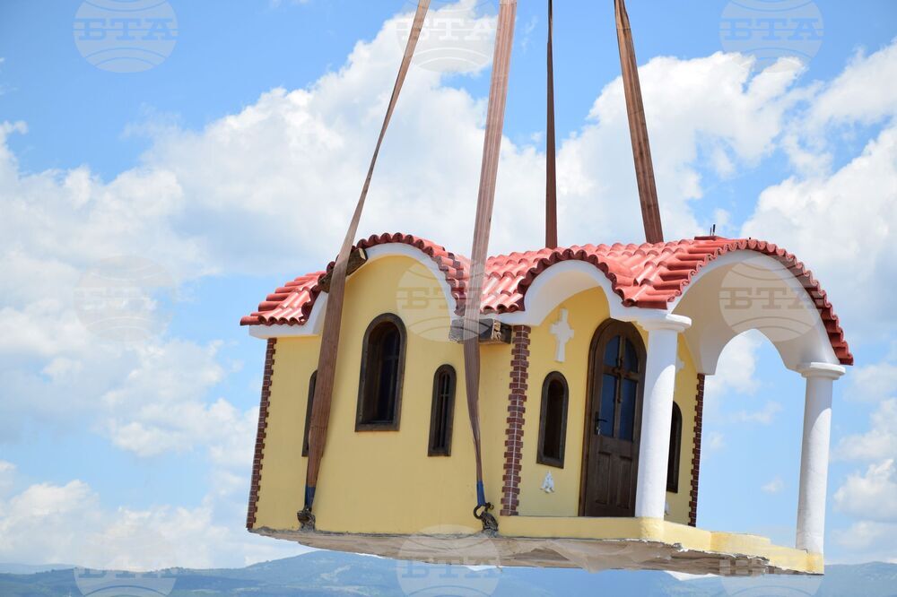 Село Бараково - параклис - монтиране