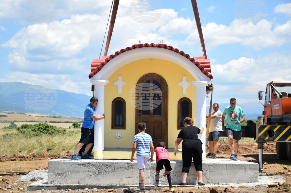 Село Бараково - параклис - монтиране