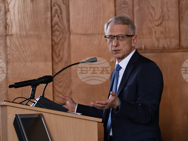 Пловдив - Николай Денков - дискусия