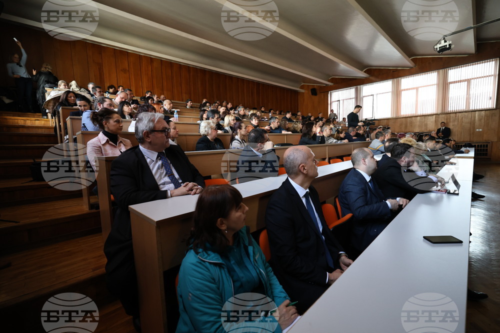 Пловдив - Николай Денков - дискусия