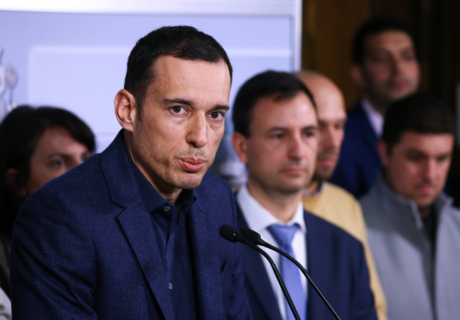 Няма защо да се изненадват колегите, че напуснах обсъждането на бюджета; молбата ми беше много ясна, а те не се съобразиха, каза кметът Терзиев