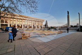 Бургас - ледена пързалка - процес на изграждане