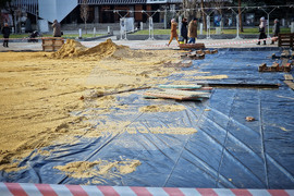 Бургас - ледена пързалка - процес на изграждане