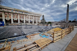 Бургас - ледена пързалка - процес на изграждане