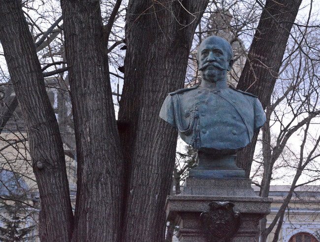 Община Варна възстанови бюста на паметника на граф Николай Игнатиев