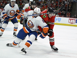 Islanders Blackhawks Hockey