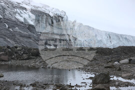 Group of Scientists from 32nd Antarctic Expedition Work on Projects at Ereby Point