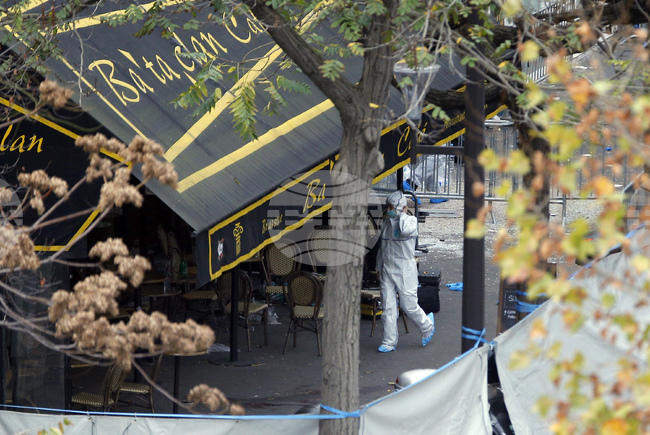 Три млади жени са задържани във Франция по обвинения, че са готвили терористичен акт