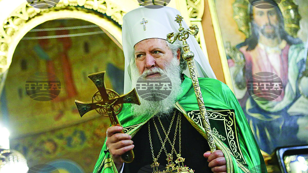 Патриарх Неофит: И днес първовърховните апостоли Петър и Павел ни призовават да жертваме егоизма си и да пазим единството на Църквата