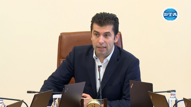 Важно е да имаме работещо правителство и работещ парламент, заяви Кирил Петков